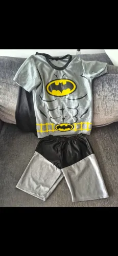 Fantasia Batman usada 2 vezes