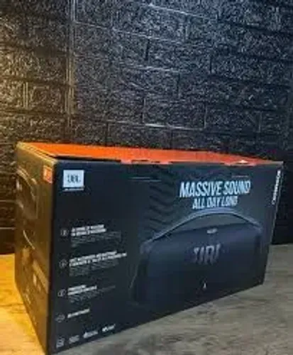 JBL Boombox 3 lacrada + Case lacrada