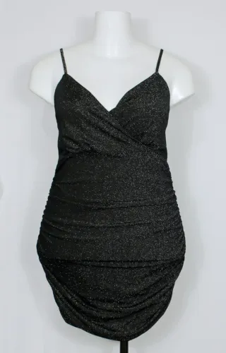 Vestido de festa feminino justo drapeado preto e prata plus size - Veste 46/48 - Ref. 5804