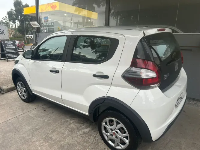 Fiat Mobi Like 1.0 Fire Flex 5P. 2021