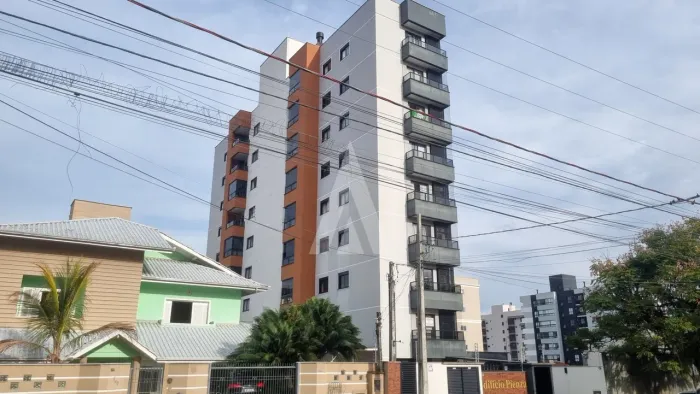 Apartamento com 3 quartos no bairro Saguaçu mobiliado com suíte, sacada com churrasqueira