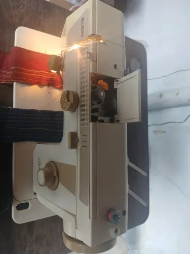 Máquina de costura