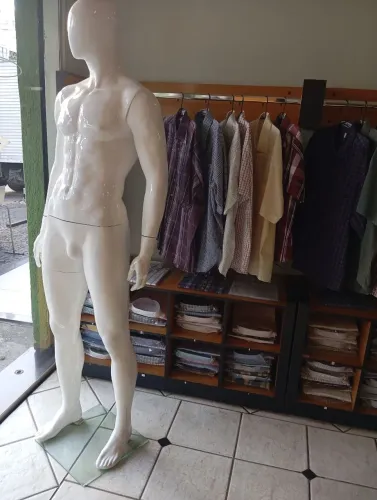 Manequins masculinos