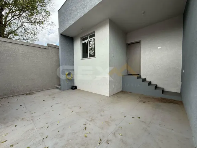 Casa à venda no bairro Belvedere, 3 quartos sendo 1 suíte.