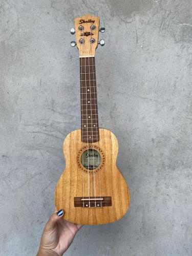 Ukulele Soprano SHELBY