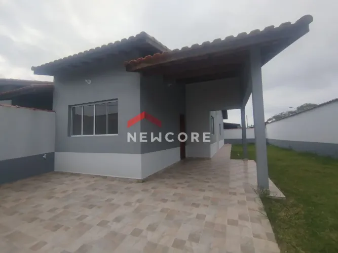 Casa em Rua Dezoito - Jardim Somar - Peruíbe/SP