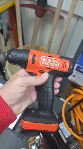 Parafusadeira 12v Black&Decker Nova