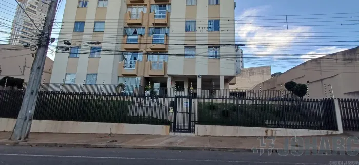 Apartamento com 3 quartos à venda por R$ 330000.00, 81.52 m2 - CENTRO - APUCARANA/PR
