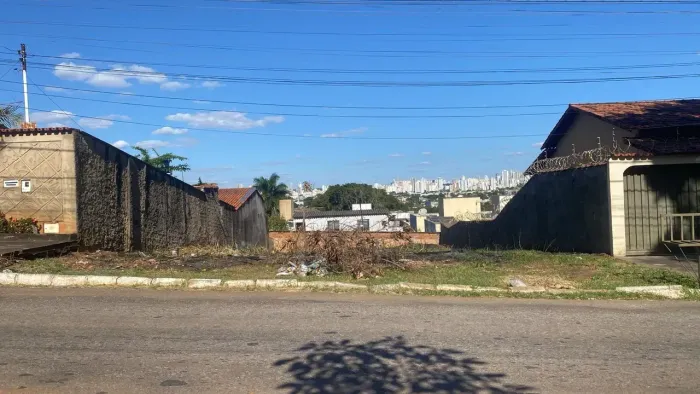 Leia a descrição: Lote Comercial 360,00m² (Asfalto, Agua e Esgoto) Setor Gentil Meirelles
