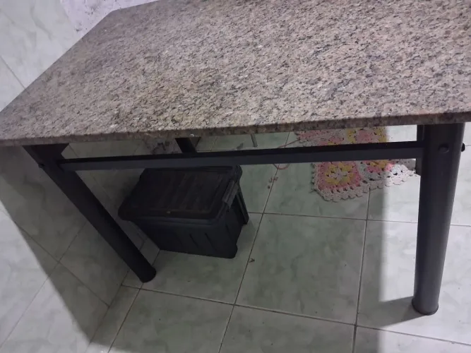 Mesa de granito