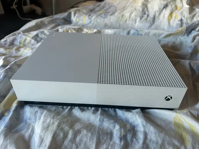 XBOX ONE S