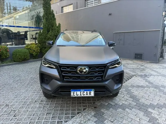 Toyota Hilux SW4 SRX 4X4 2.8 TDI 16V Dies. Aut. 2021
