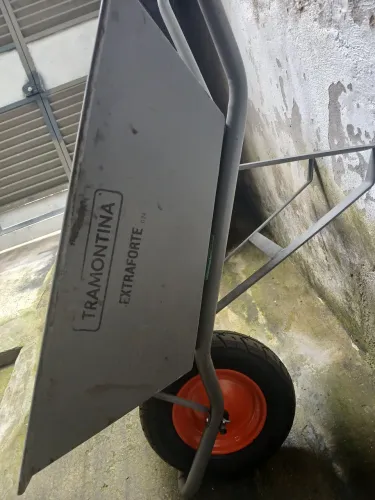 Carrinho obra tramontina