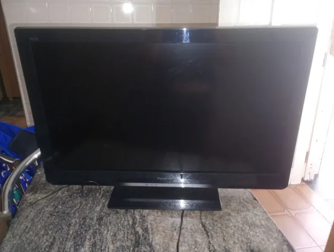 Tv Panasonic Viera  32" modelo TC-L32U30B