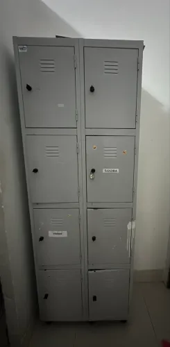 Armário Roupeiro 8 portas 