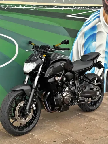 MT-07 2019/2020 PRETA