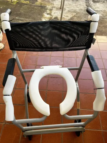 Cadeira de banho big 130kg nova Jaguaribe