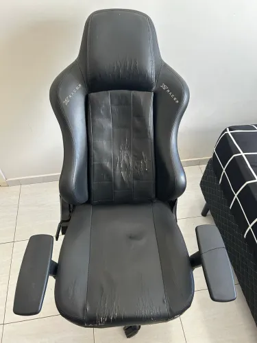 Cadeira gamer usada