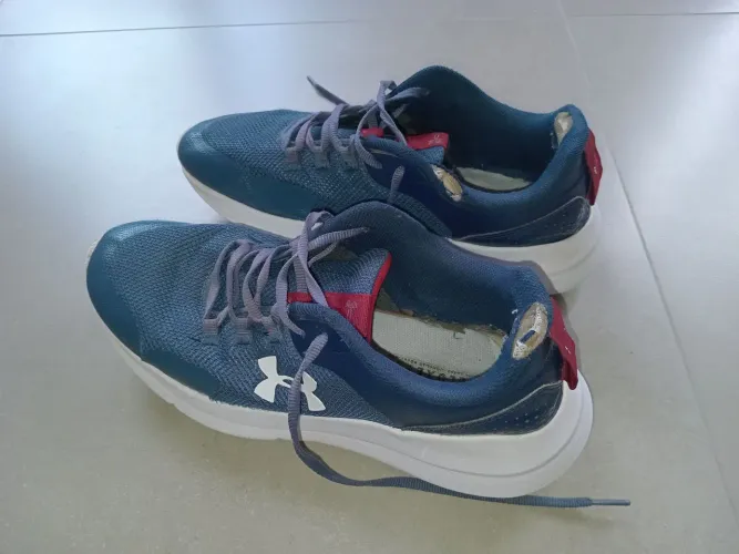Tênis Under Armour masculino número 41