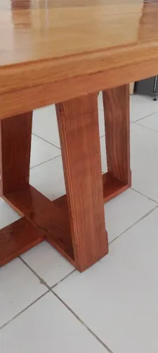 Mesa em madeira