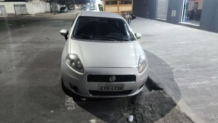 Fiat Punto Attractive Italia 1.4 F.flex 8V 5P 2012