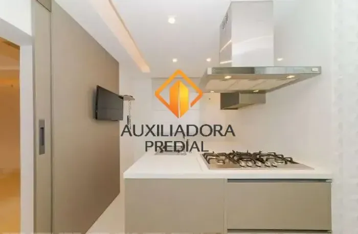 Apartamento Exclusivo de Alto Padrão Próximo à Praça do Japão - Batel