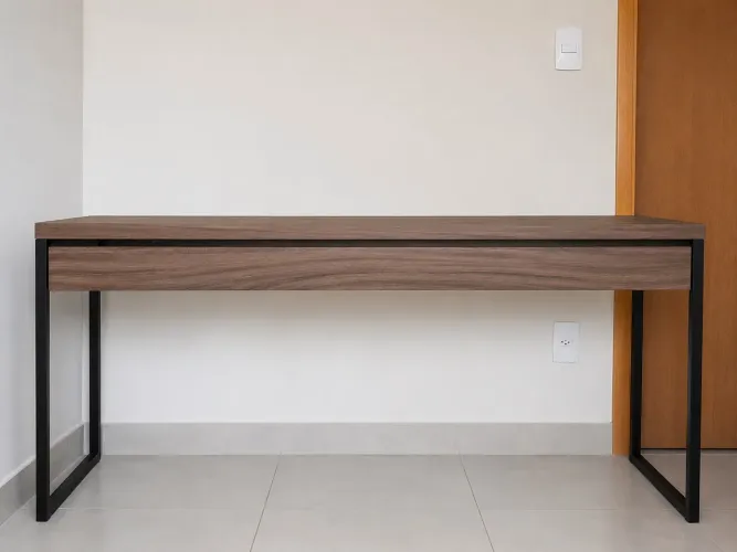 Mesa escritório estilo industrial 