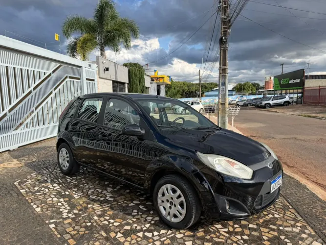 Ford Fiesta S 1.0 8V Flex 5P 2014