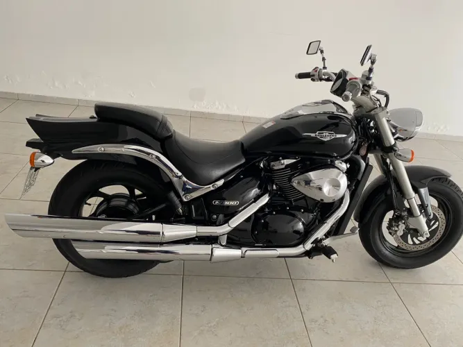 Boulevard 800 Moto estradeira top ! Um tanque de guerra