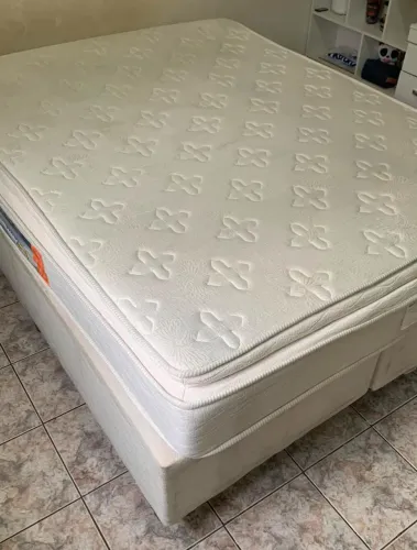 Cama box Queen size