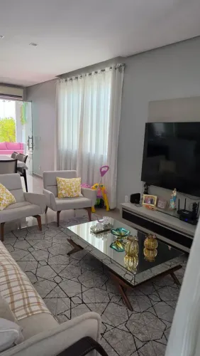 Casa térrea no Condominio Parque Aripuanã. 3 suites, area gourmet. Semi Mobíliada. Ótimo P