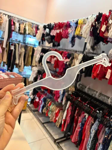 1.000 unidades de Cabides de plástico