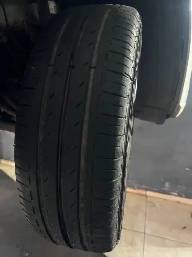 Pneu 185/65/15