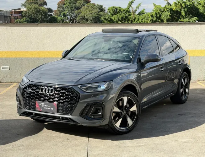 Audi Q5 SB P Black. 2.0 TFSIe S.tr. QT (hib.) 2023