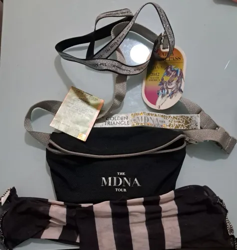Kit VIP PACKAGE MDNA Tour
