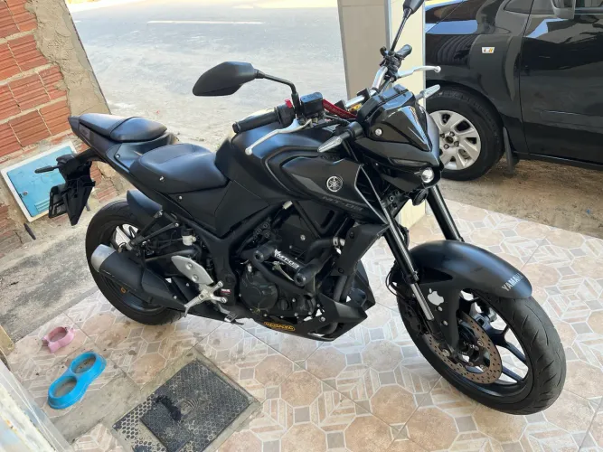 Mt-03 único dono!