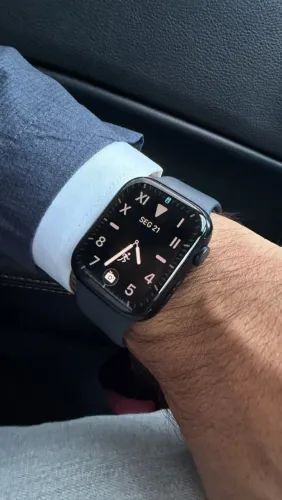 Apple Watch 9 45 mm preto - Na caixa