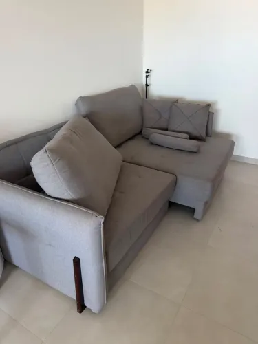 Sofá 4 lugares que vira cama