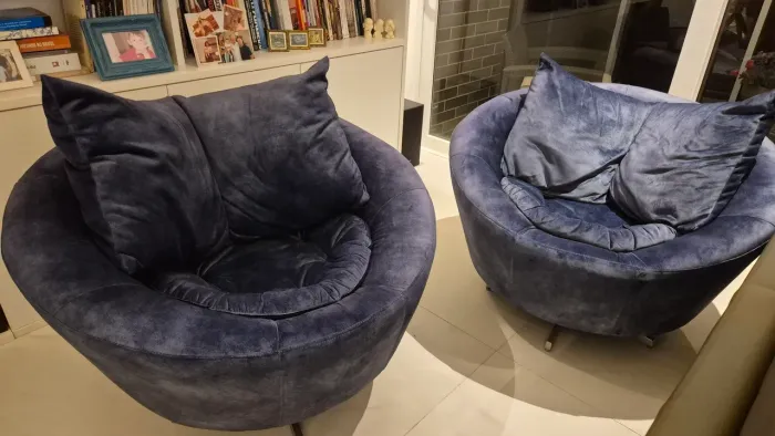 Vendo 2 poltronas redondas lindas e confortáveis
