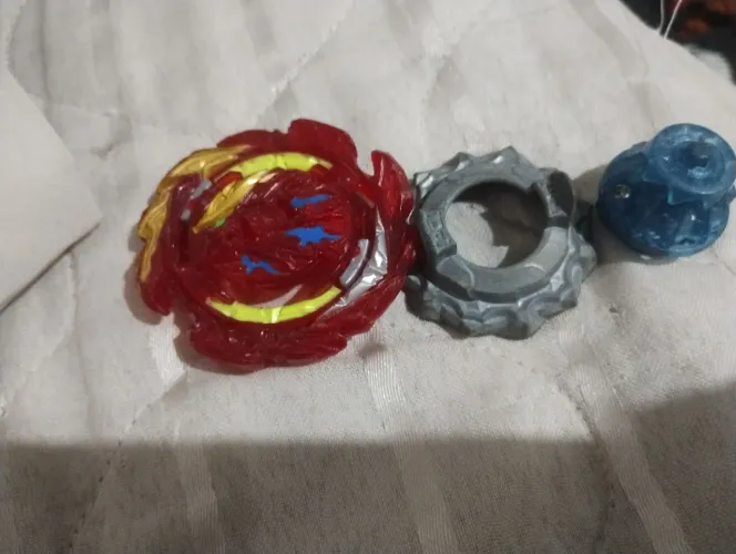 Beyblade Burst 