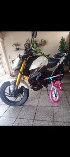Troco por carro