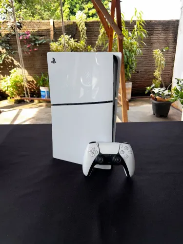 PS5 Slim Midia Física/Digital 1TB