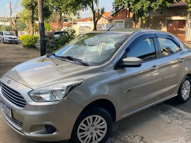 Ford KA+ Sedan 1.0 Tivct Flex 4P 2015