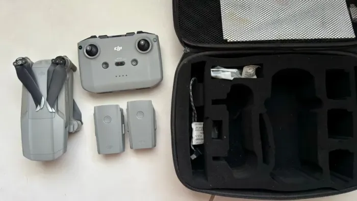 Drone Air 2 DJI COMBO em excelente estado e revisado.