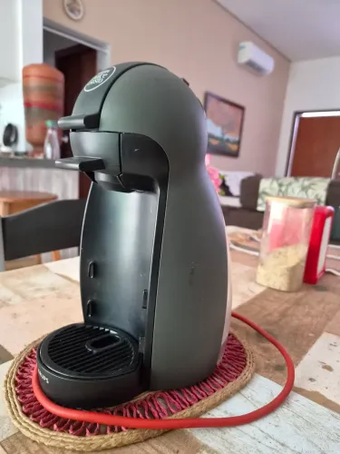 Cafeteira de cápsulas Dolce Gusto (220v)