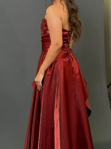 Vestido Marsala. Feito por Estilista. Usado apenas uma vez.