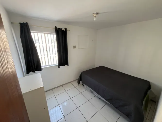 Alugo Apartamento no condomínio Pitangueiras II