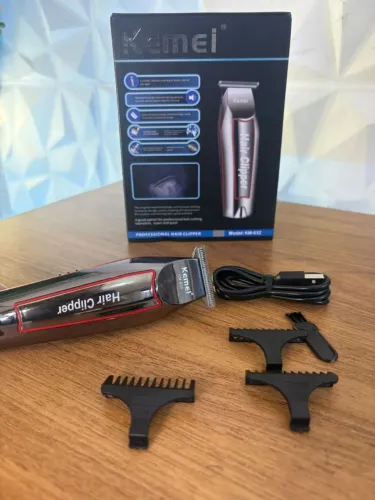 Máquina de cortar cabelo nova