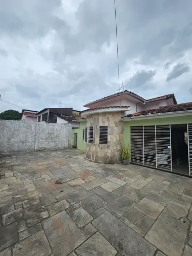 Casa 6 quartos para venda em frente a Av. do Forte e ao Lado da Caxangá