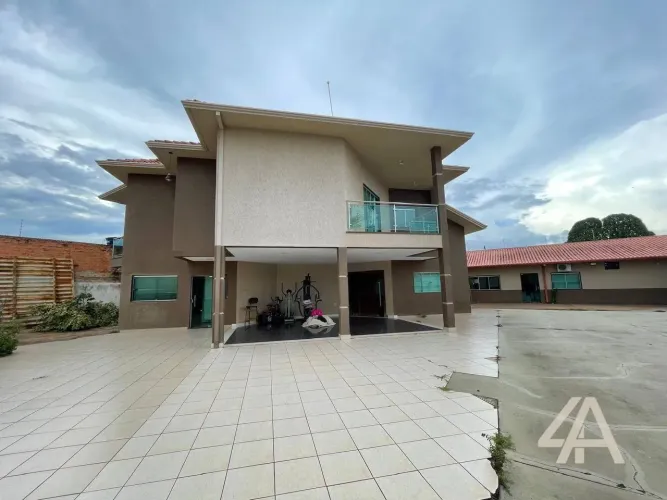 (Vende-se) Sobrado com 5 dormitórios, 450 m² por R$ 1.700.000 - Cuniã - Porto Velho/RO